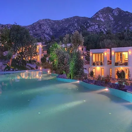Geris Sleeps 6 With Pool And Air Con